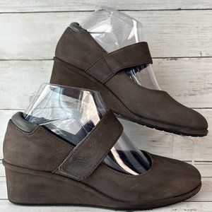Nurture Mary Jane Shoes Womens 7.5M Gray Wedge Heel Hook & Loop Strap Comfort